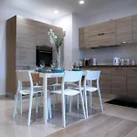 Gibi & Lumo Apartment's By Eldi