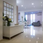 Gibi & Lumo Apartment's By Eldi Apartmán