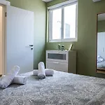 Gibi & Lumo Apartment's By Eldi 公寓
