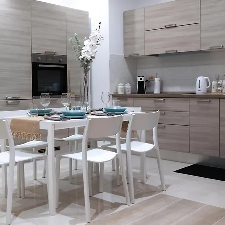 Gibi & Lumo Apartment's By Eldi * Msida