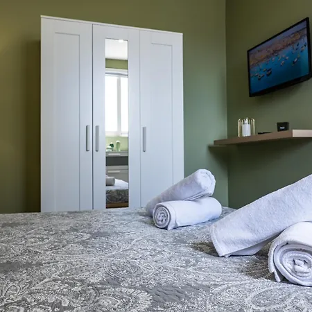 Gibi & Lumo Apartment's By Eldi Msida