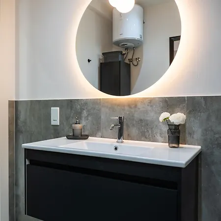 Gibi & Lumo Apartment's By Eldi Apartment *