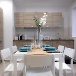 Gibi & Lumo Apartment's By Eldi *