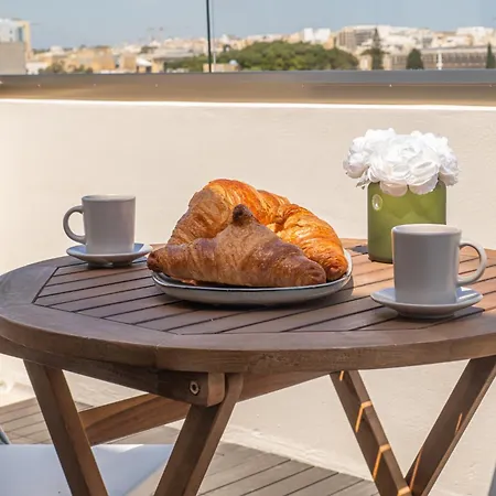 Gibi & Lumo Apartment's By Eldi